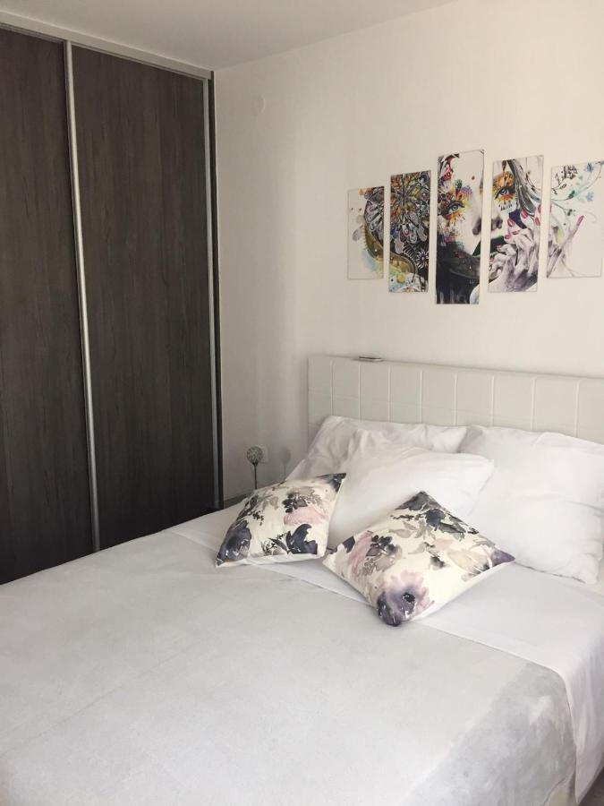 Apartment Yelena Rose West Zadar Bagian luar foto