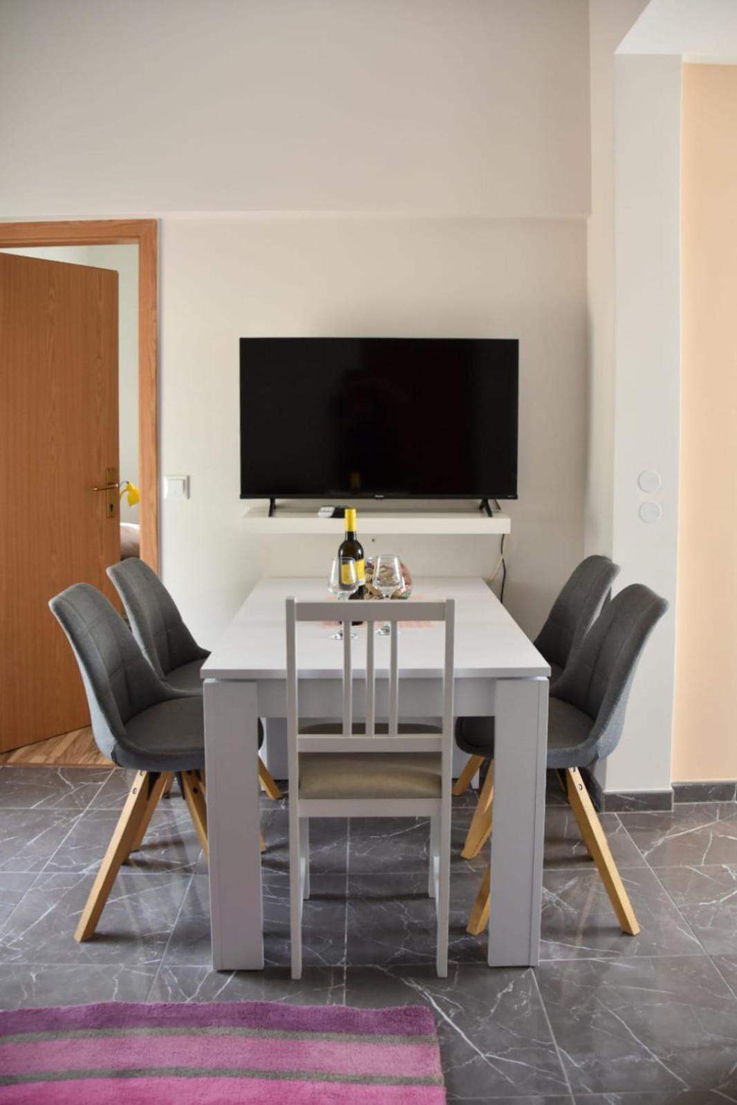 Apartment Yelena Rose West Zadar Bagian luar foto