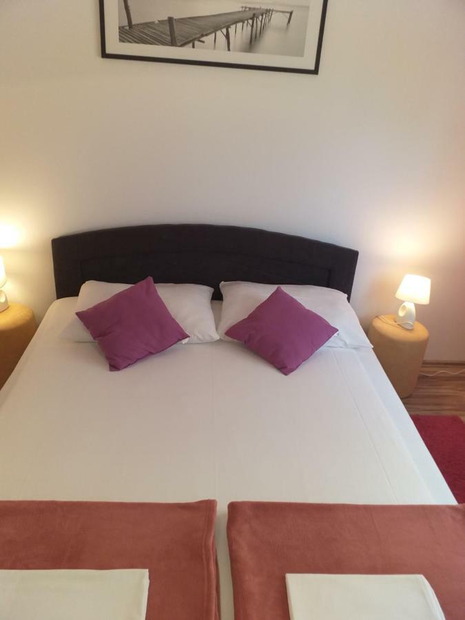 Apartment Yelena Rose West Zadar Bagian luar foto