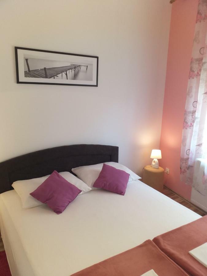 Apartment Yelena Rose West Zadar Bagian luar foto