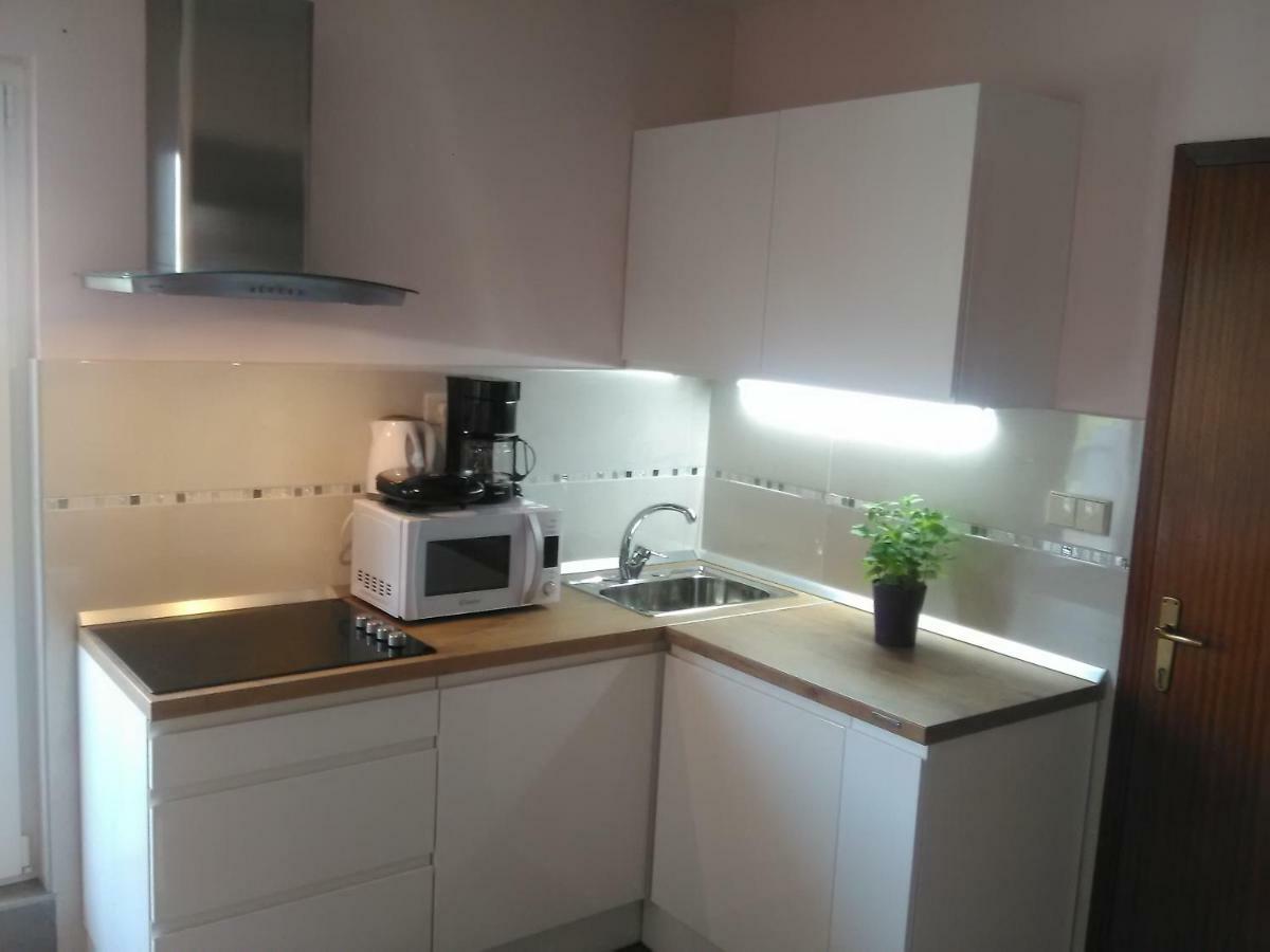 Apartment Yelena Rose West Zadar Bagian luar foto
